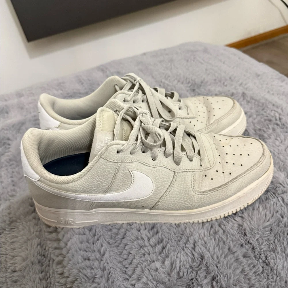 Nike Off-White Lace-Up Sneakers
